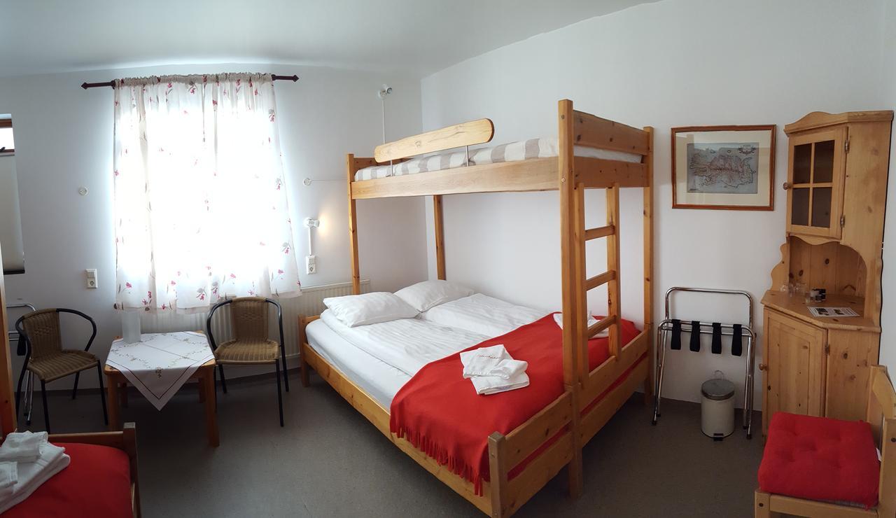 Guesthouse Leirubakki Asolfsstathir Esterno foto