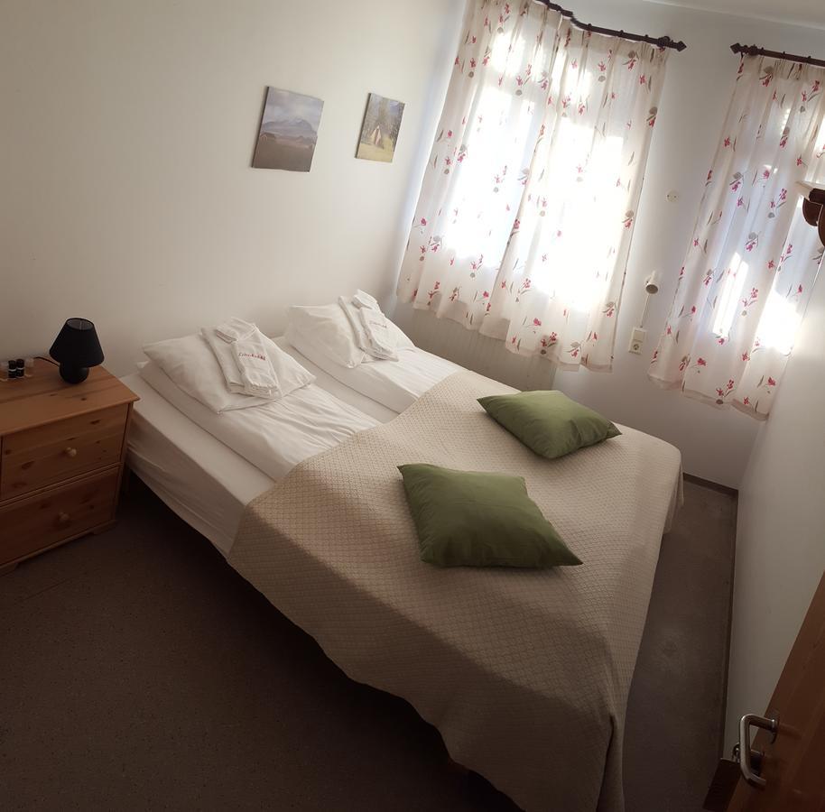 Guesthouse Leirubakki Asolfsstathir Esterno foto